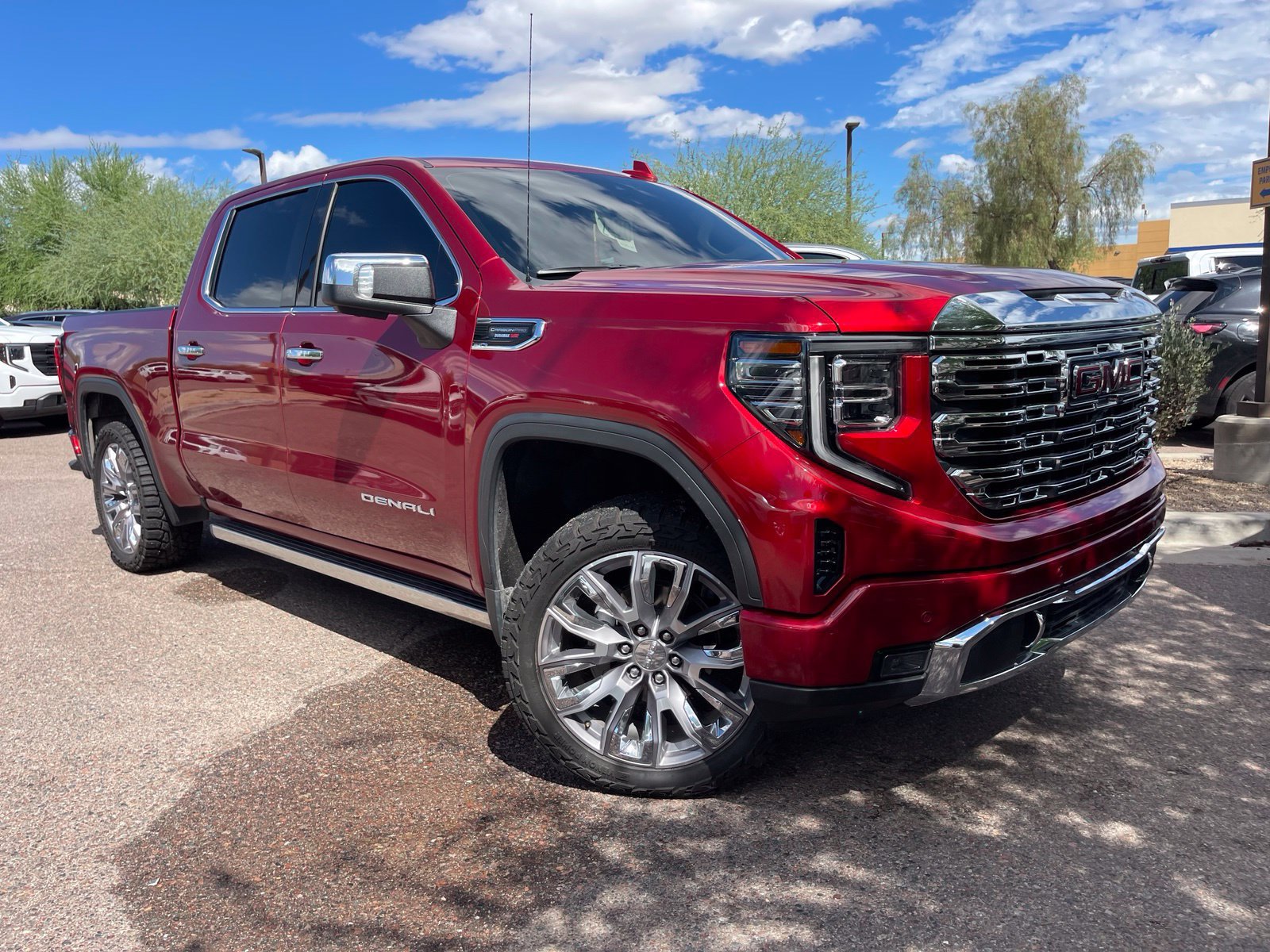 Used 2024 GMC Sierra 1500 Denali w/ Denali Reserve Package AWD/4WD image 3