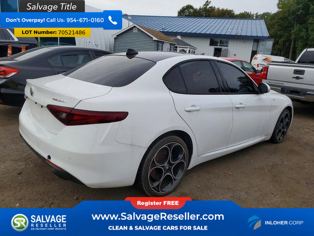 Used 2022 Alfa Romeo Giulia Ti AWD/4WD image 4