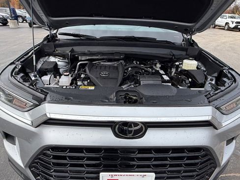 Certified 2025 Toyota Grand Highlander AWD image 33