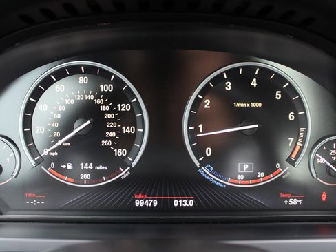 Used 2013 BMW 750i image 21