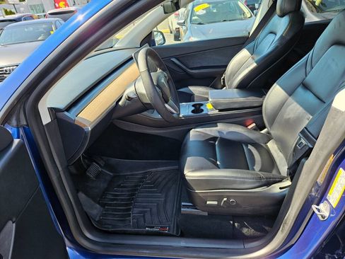 Used 2021 Tesla Model Y Long Range AWD/4WD image 15