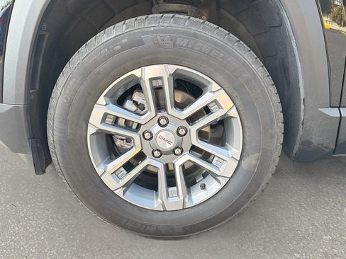 Used 2025 GMC Terrain Elevation image 39