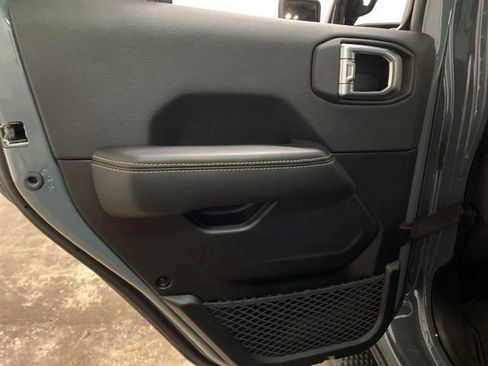 Used 2025 Jeep Wrangler Unlimited Sahara w/ Safety Group AWD/4WD image 69