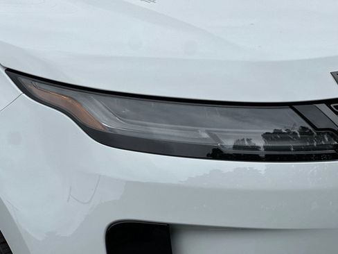 New 2026 Land Rover Range Rover Evoque S AWD/4WD image 10