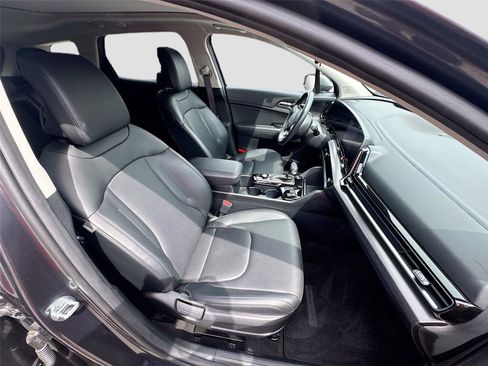 Used 2024 Kia Sportage SX image 14