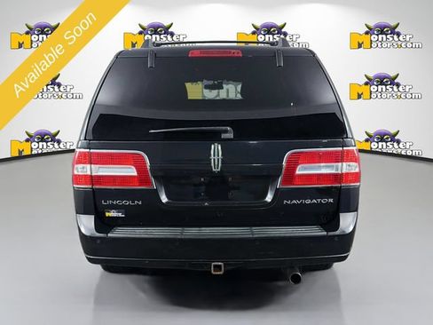 Used 2014 Lincoln Navigator 4WD image 6