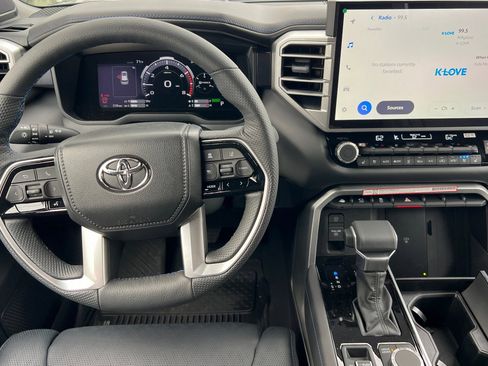 New 2025 Toyota Sequoia Platinum image 11