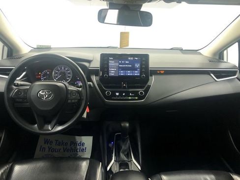 Used 2021 Toyota Corolla LE FWD image 14