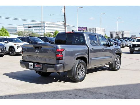 New 2026 Nissan Frontier SV image 5