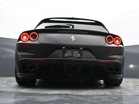 Used 2018 Ferrari GTC4Lusso T image 70