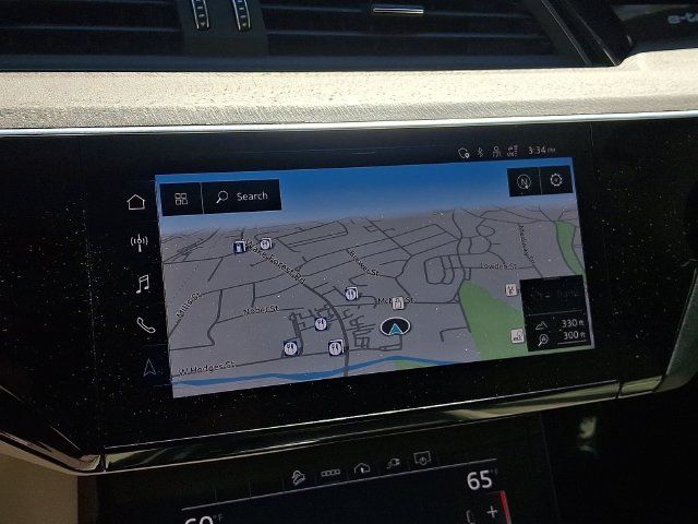 Used 2024 Audi Q8 e-tron Premium Plus w/ Premium Plus Package AWD/4WD image 20
