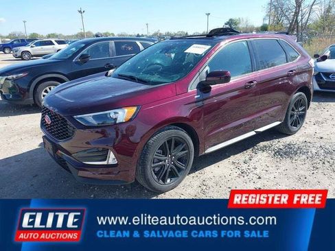 Used 2024 Ford Edge ST-Line w/ Class II Trailer Tow Package AWD/4WD image 3