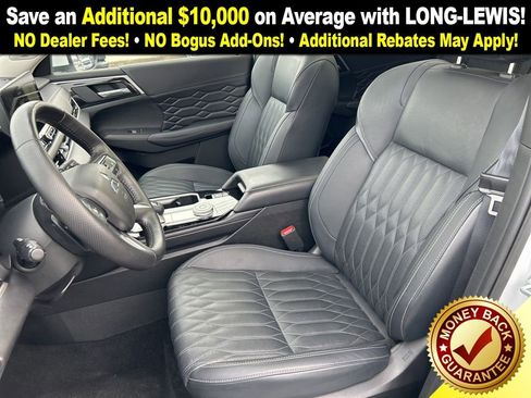 Used 2025 Mitsubishi Outlander SEL image 16