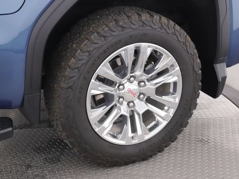 Used 2024 GMC Sierra 1500 Denali AWD/4WD image 14