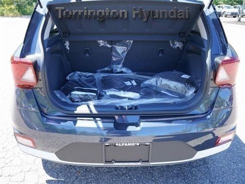 New 2025 Hyundai Venue Limited image 12