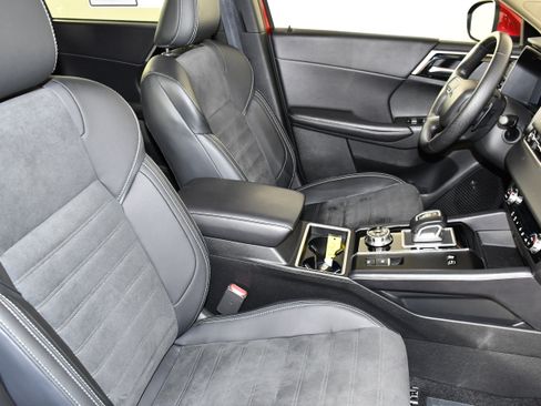 Used 2025 Mitsubishi Outlander SE AWD/4WD image 41