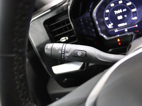 Used 2024 GMC Sierra 1500 SLT image 36