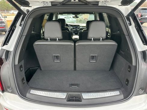 Used 2021 Cadillac XT6 Premium Luxury image 30