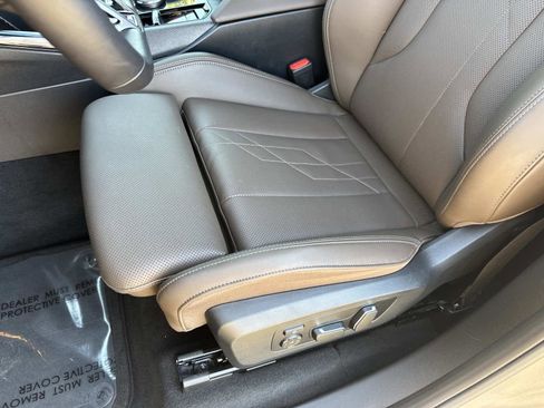 Certified 2025 BMW X3 xDrive30i w/ Premium Package image 19