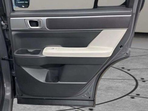 Used 2024 Hyundai Santa Fe SE image 25