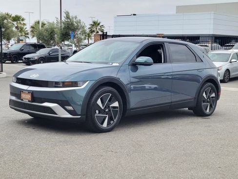 New 2026 Hyundai Ioniq 5 SE RWD image 2