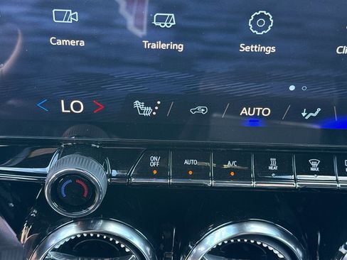 New 2026 Chevrolet Blazer EV LT image 17