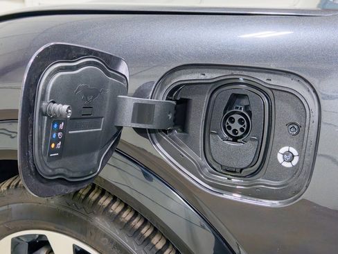 Used 2022 Ford Mustang Mach-E Premium image 5