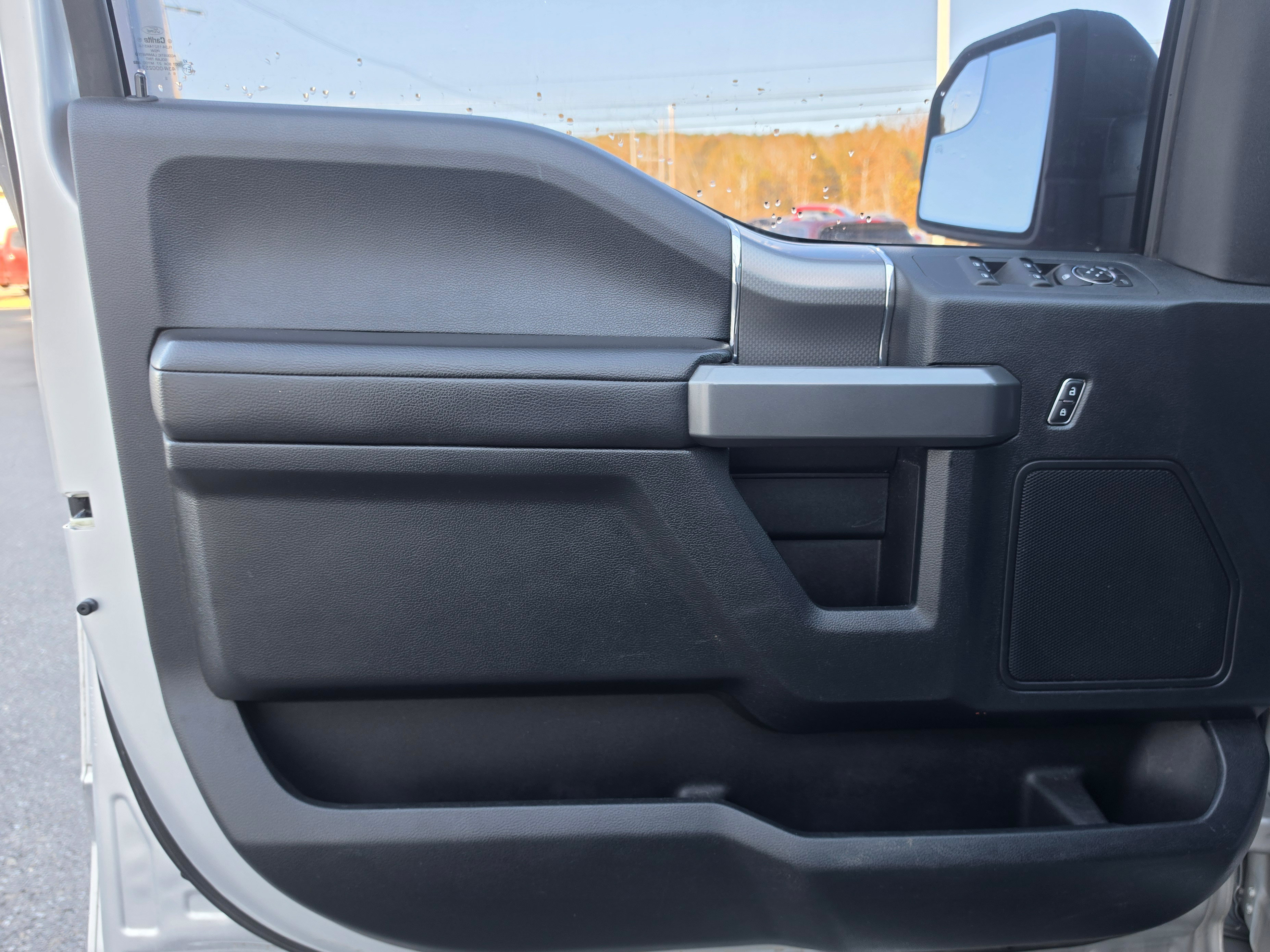 Used 2016 Ford F150 XLT w/ Equipment Group 302A Luxury AWD/4WD image 15