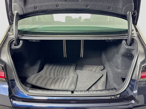 Used 2023 BMW M550i xDrive w/ Executive Package image 33