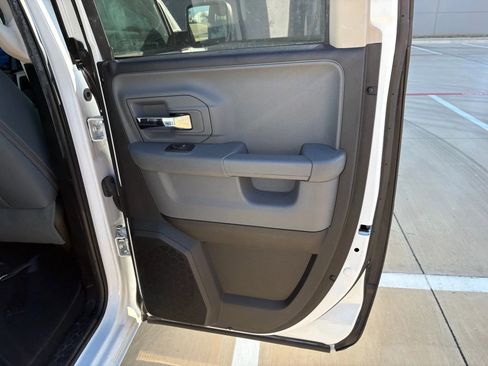 Used 2017 RAM 1500 Classic SLT image 15