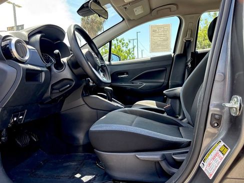 Used 2023 Nissan Versa SV FWD image 11