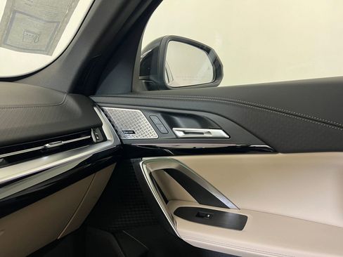 Used 2025 BMW X2 xDrive28i w/ Convenience Package image 31