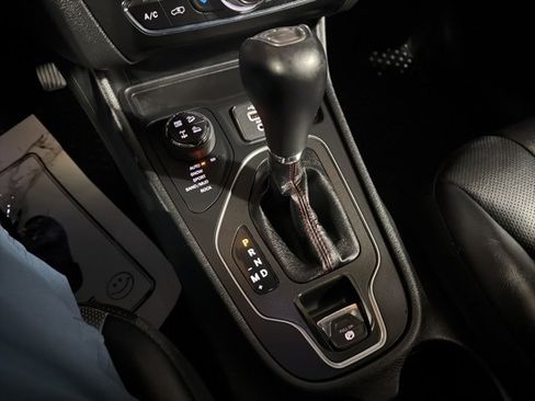 Used 2022 Jeep Cherokee Trailhawk w/ Premium Leather Package image 26