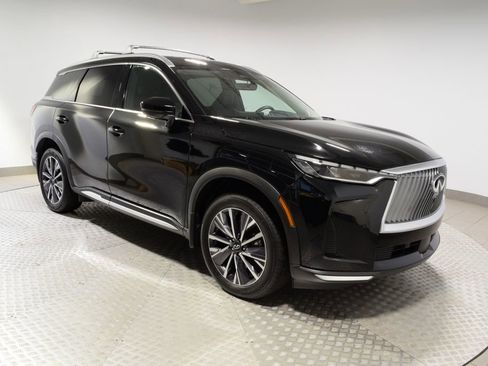 Certified 2026 INFINITI QX60 Luxe w/ Family Package AWD/4WD image 8