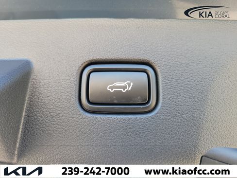 Used 2025 Kia Sportage EX w/ EX Premium Package AWD/4WD image 12