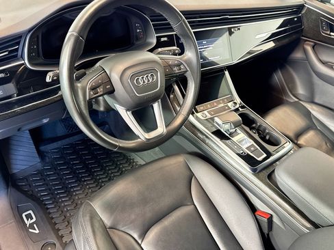 Used 2022 Audi Q7 3.0T Premium w/ Convenience Package AWD/4WD image 9