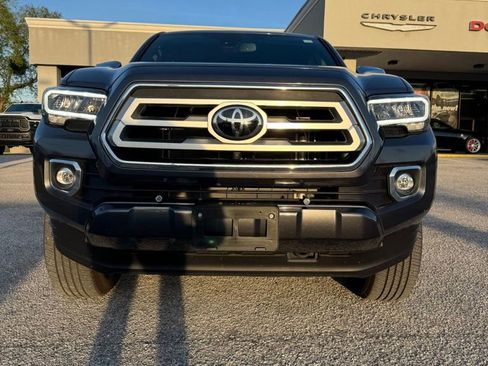 Used 2023 Toyota Tacoma Limited image 2