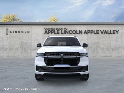 New 2026 Lincoln Navigator Reserve w/ Jet Appearance Package AWD/4WD image 6