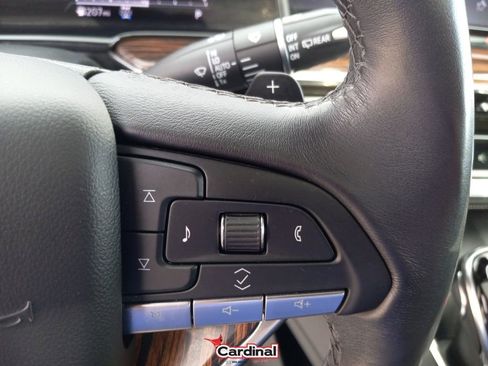 Used 2023 Cadillac Escalade ESV Premium Luxury image 30