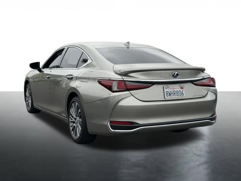 Used 2021 Lexus ES 300h w/ Premium Package FWD image 5