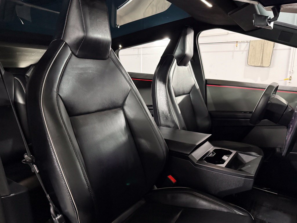 Used 2024 Tesla Cybertruck Cyberbeast AWD/4WD image 29