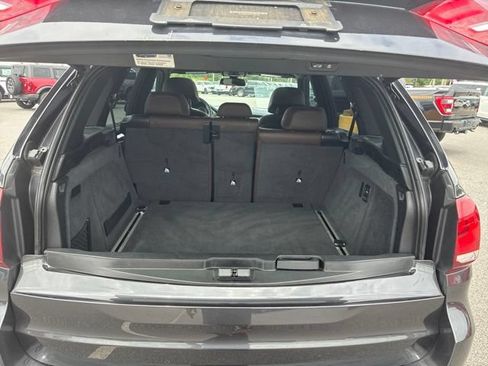 Used 2017 BMW X5 xDrive50i AWD/4WD image 9