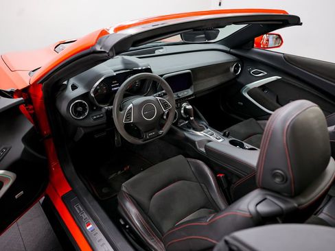 Used 2019 Chevrolet Camaro ZL1 image 12