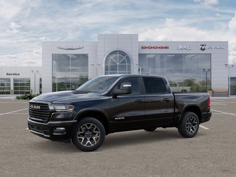 New 2025 RAM 1500 Laramie AWD/4WD image 36