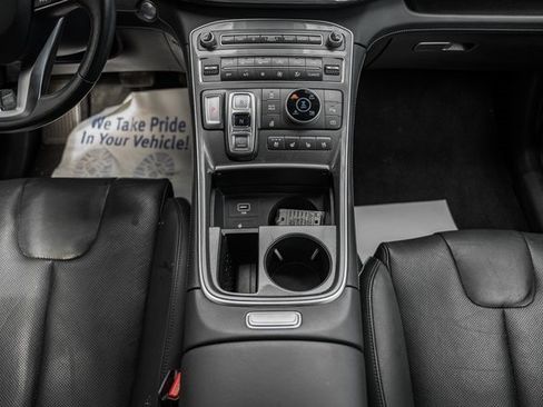 Used 2023 Hyundai Santa Fe Limited image 29