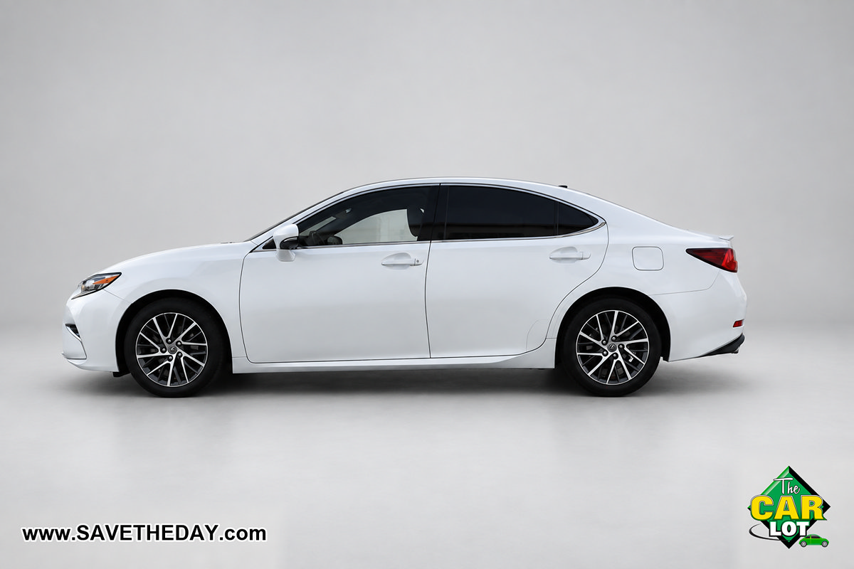 Used 2017 Lexus ES 350 w/ Navigation System Package FWD image 5