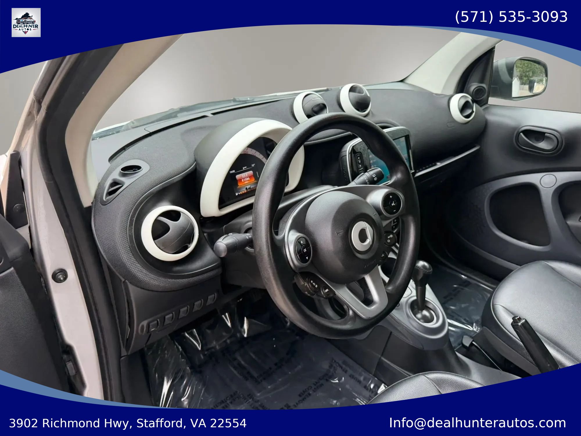 Used 2016 smart fortwo pure RWD image 16