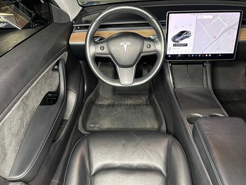 Used 2019 Tesla Model 3 Standard Range image 36