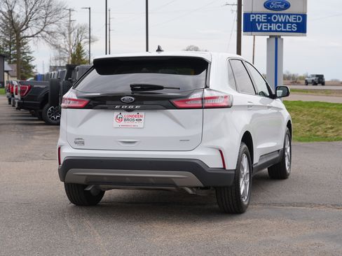 Used 2024 Ford Edge SEL w/ Convenience Package AWD/4WD image 3