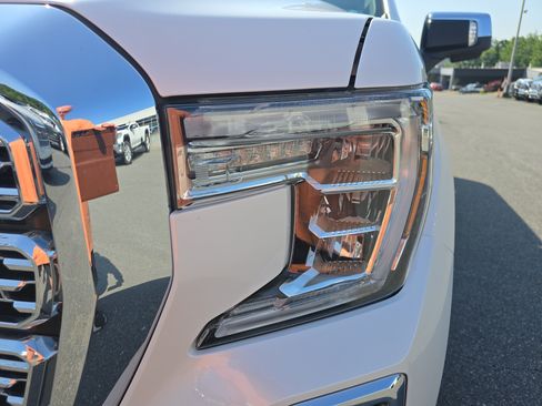 Used 2019 GMC Sierra 1500 Denali AWD/4WD image 10
